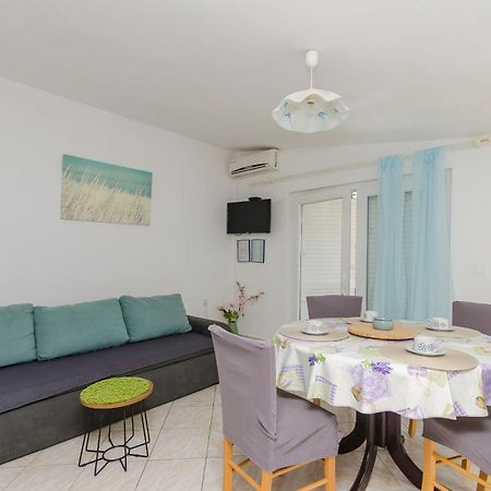Apartment Seka Privlaka  Buitenkant foto