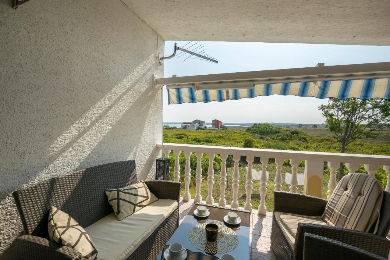 Apartment Seka Privlaka  Buitenkant foto
